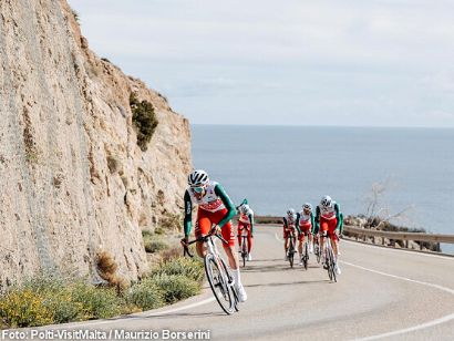 El equipo ciclista Polti-VisitMalta afina su preparaci�n en Moj�car