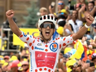 Richard Carapaz repite victoria en Alpe d'Huez, Tadej Pogacar sigue l�der del Tour de Francia