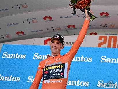 Rohan Dennis lidera el Tour Down Under tras ganar la segunda etapa