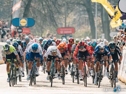 Mark Cavendish, tercero en Scheldeprijs: "Tuve que lanzar mi sprint desde muy lejos"