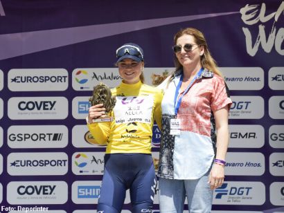 Silke Smulders, primera líder de la Vuelta a Andalucía Femenina