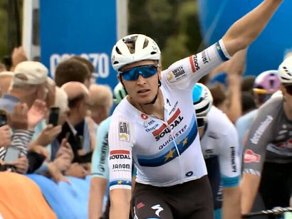 Renewi Tour: Tim Merlier vuelve a imponer su ley en Bilzen, Arnaud de Lie sigue líder