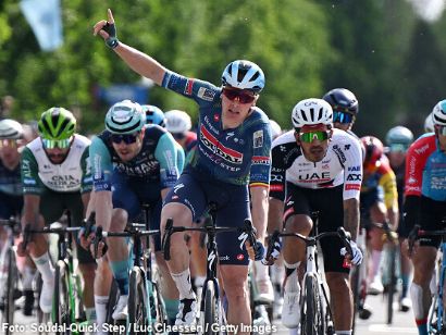 Tim Merlier impone su velocidad en B�k�scsaba y estrena el liderato del Tour de Hungr�a