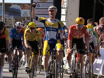 Vuelta a Andaluc�a: Tom Crabbe se impone en Pozoblanco, Iv�n Romeo sigue de amarillo