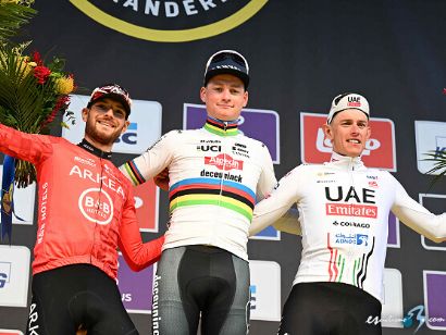 Mathieu van der Poel, a lo grande, gana su tercer Tour de Flandes