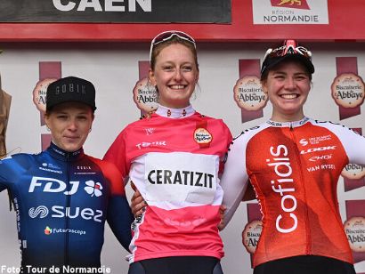 Cédrine Kerbaol se adjudica el Tour de Normandía Femenino, Shari Bossuyt la última etapa