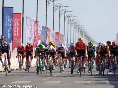 Erlend Blikra se impone en Sohar y Mauro Schmid mantiene el liderato del Tour de Om�n