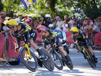 Tour de Francia: Visma-Lease a Bike gana la primera etapa, Jonas Vingegaard se viste de amarillo