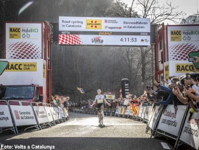 Paula Blasi, ganadora de La Vuelta, y Marianne Vos encabezan el cartel de la Volta a Catalunya Femenina