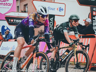 La Vuelta Femenina: Marianne Vos repite victoria en Baltanás, Demi Vollering sigue líder