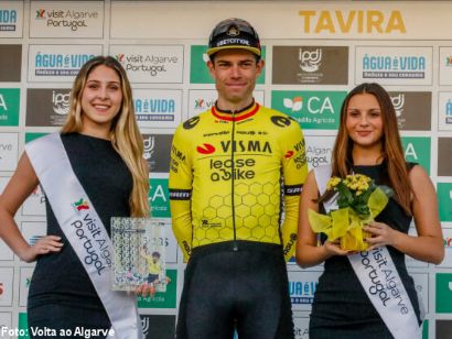 Volta al Algarve: La tercera etapa es para Wout van Aert, Daniel Felipe Martínez sigue líder