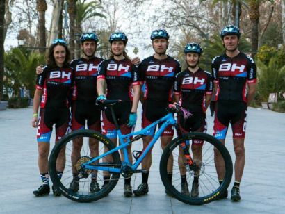 El BH Factory Team se presentó en la Andalucía Bike Race