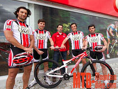Rafael Medina, con Bikes 101 y Specialized en la Titan Desert 2012