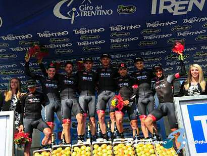 Giro del Trentino: Bora-Argon 18 gana la crono por equipos, Benedetti primer líder