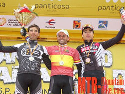 Campeonatos de España: Fullana y Hermida, de nuevo en lo más alto del podio