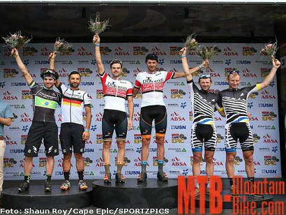Cape Epic: Dolomiti Superbike gana la sexta y Team Bulls saborea la victoria final