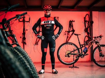 El equipo BH-Templo Cafés UCC de Coloma inicia su andadura en la Costa Blanca Bike Race