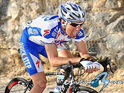 Vuelta a España: Carlos Barredo sufre una fisura de escafoides y es muy probable que mañana no tome la salida