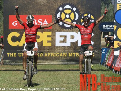 Cape Epic: Rohrbach y Pfrommer ganan la segunda, Platt y Huber siguen líderes