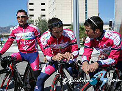 El Andalucía-Cajasur tratará de lucirse en el Gran Premio Miguel Indurain
