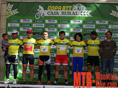 La Copa Caja Rural BTT coronó a sus líderes en Arazuri (Navarra)