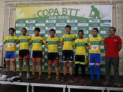 Arazuri coronó a los vencedores de la Copa Caja Rural BTT 2016