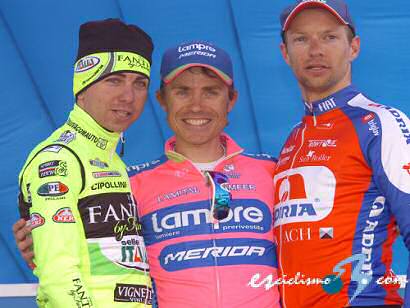 Semana Coppi y Bartali: Cunego gana la tercera etapa y Ulissi sigue líder