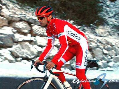 Vuelta a Andalucía: Dani Navarro abandona con posible fractura de antebrazo