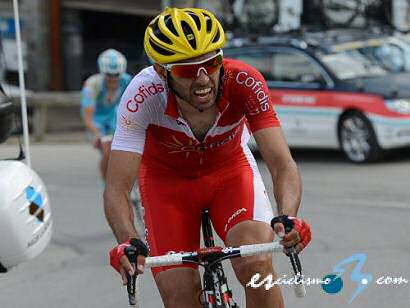 Dani Navarro abandona en la Vuelta a Burgos por una caída