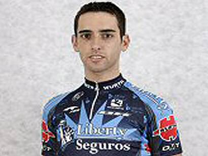 Dani Navarro abandona la vuelta a Burgos tras sufrir una fuerte caída