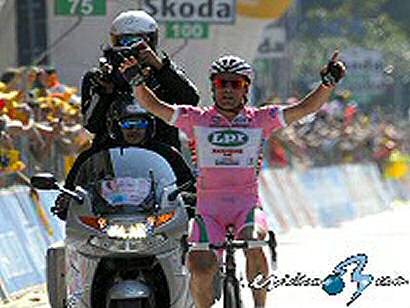 Giro de Italia: Clasificaciones tras la disputa de la décima etapa