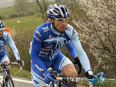 Volta a Catalunya: David de la Fuente sufrió una caída tras pasar la línea de meta
