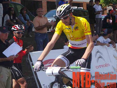 David Valero, más líder del Open de España XCO Cofidis tras ganar en Jerez