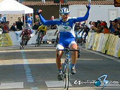 Volta a Galicia: Dimitry Puzanov gana la cuarta etapa y Enrique Salgueiro sigue líder