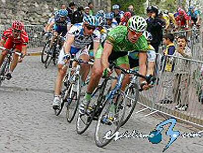 El Extremadura-Ciclismo Solidario preparado para su participacin en la Vuelta a la Rioja