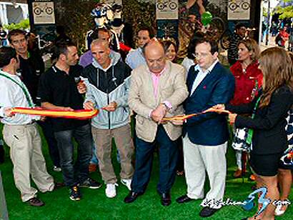 El alcalde de Las Rozas, el Campeón del Mundo de MTB y el subcampeón de Europa de Maratón inauguran Festibike 2010