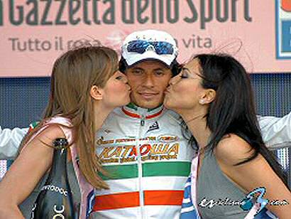 Giro de Italia: Pozzato se impone en la duodécima etapa y Porte sigue líder
