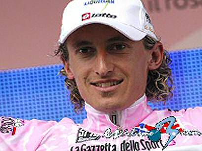 Giro de Italia: Franco Pellizotti no tomará la salida por una infracción antidopaje