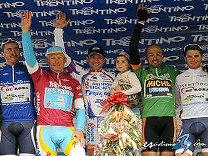 Giro del Trentino: Bertolini gana la cuarta etapa y Vinokourov se mantiene líder