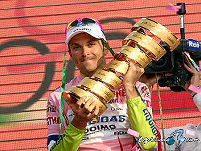 Ivan Basso se lleva el Giro de Italia 2010 y Gustav Larsson la última etapa