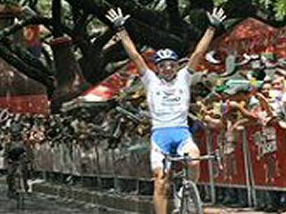 Vuelta a Colombia: José Serpa consigue la victoria en la décimo segunda etapa