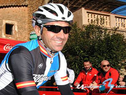 Juanma Gárate sustituye a Luis León en el equipo Blanco para la Vuelta a Andalucía