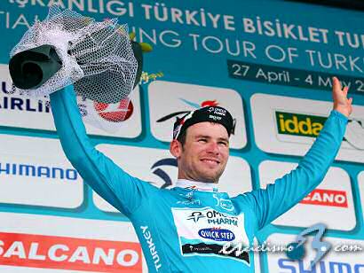 Mark Cavendish lidera la Vuelta a Turquía tras imponerse en la primera etapa