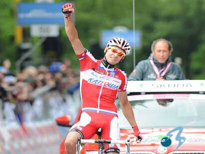 Giro de Italia: Maxim Belkov se despide del Giro por `fuera de control´