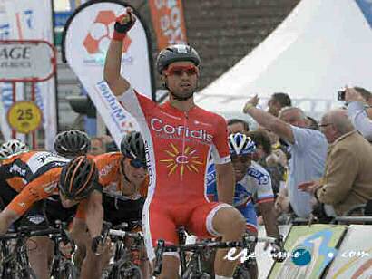 Tour de l´Ain: Nacer Bouhanni gana la primera etapa y es el nuevo líder