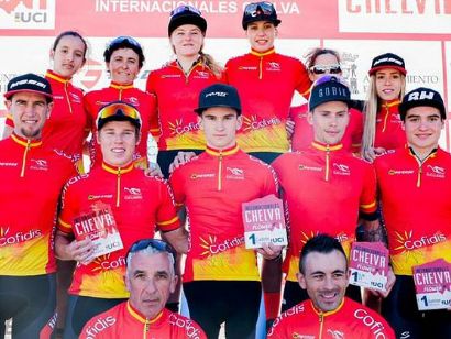 Anton Cooper y Annie Last, primeros líderes del Open de España XCO Cofidis 2019