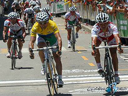 Vuelta a Colombia: Duarte se impone en la quinta etapa y Sevilla mantiene el liderato