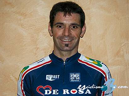 Patxi Vila y Bailetti, al frente del De Rosa-Cermica Flaminia en el Tour de San Luis