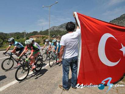 Listado oficial de corredores inscritos en la Vuelta a Turquía 2017