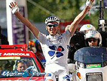 Dauphiné Libéré: Gilbert firma una gran victoria en solitario y se pone nuevo líder